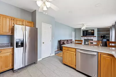 39 Celebration Circle, Chicopee, MA 01020 - Photo 5