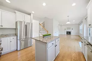 14 Autumn Ridge Dr, Hopkinton, MA 01748 - Photo 7