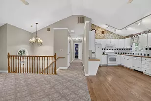 65 Phaeton Rock Rd, Lynn, MA 01904 - Photo 7
