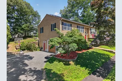 65 Phaeton Rock Rd, Lynn, MA 01904 - Photo 3