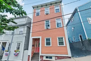 48 Walker St, Boston, MA 02129 - Photo 11