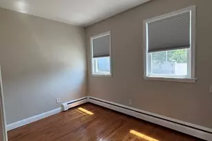 48 Walker St, Boston, MA 02129 - Photo 5