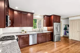 11 Maple Rd, Chelmsford, MA 01824 - Photo 5
