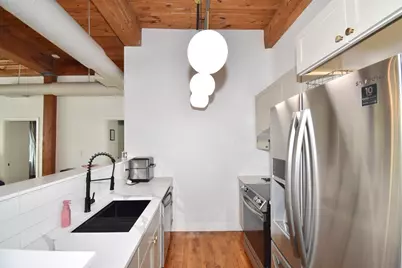385 Worthington Street #2F, Springfield, MA 01103 - Photo 3