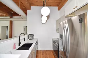 385 Worthington St, Springfield, MA 01103 - Photo 3