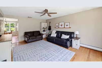 126 Edward St, Chicopee, MA 01020 - Photo 15