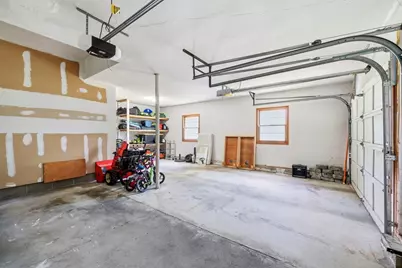 126 Edward St, Chicopee, MA 01020 - Photo 31