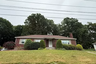12 Arrowhead Ave, Auburn, MA 01501 - Photo 1