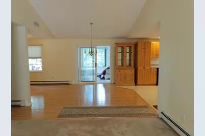 4 Deerfield Cir, Auburn, MA 01501 - Photo 11