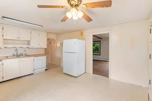 31 Conway St, Worcester, MA 01607 - Photo 15