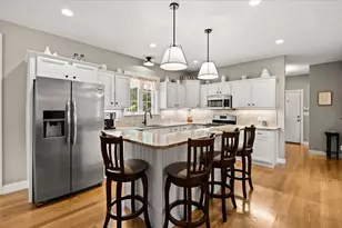 45 White Pines Rd, Bridgewater, MA 02324 - Photo 3