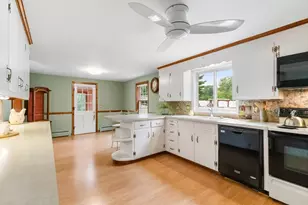 8 Indian Ln, Wakefield, MA 01880 - Photo 19