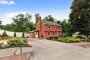 8 Indian Ln, Wakefield, MA 01880 - Photo 7