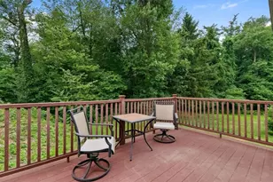 8 Indian Ln, Wakefield, MA 01880 - Photo 3