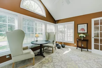 172 Stonybrook Way #172, South Hadley, MA 01075 - Photo 5