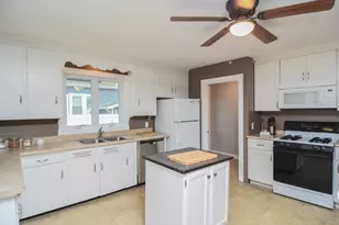 2 Lamb St, Attleboro, MA 02703 - Photo 13