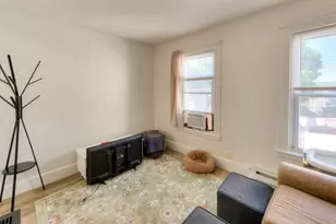 71 Esther St, Worcester, MA 01607 - Photo 9
