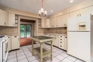 197 Walton St, Fitchburg, MA 01420 - Photo 15