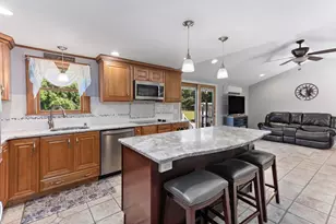 30 Peters Rd, Swansea, MA 02777 - Photo 17