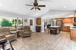 30 Peters Rd, Swansea, MA 02777 - Photo 23