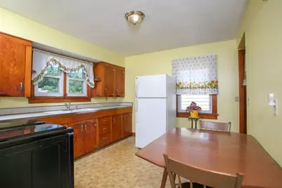 3 West St, Adams, MA 01220 - Photo 7