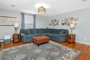 31 Smith St, Waltham, MA 02451 - Photo 11