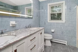 127 Westgate Rd, Waltham, MA 02453 - Photo 19