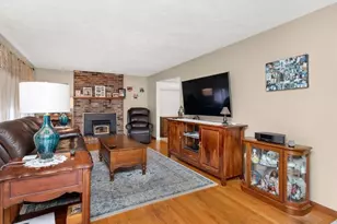 127 Westgate Rd, Waltham, MA 02453 - Photo 7