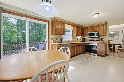 7 Hazeltine Rd, Upton, MA 01568 - Photo 7