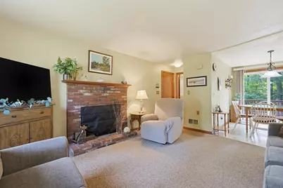 7 Hazeltine Rd, Upton, MA 01568 - Photo 11