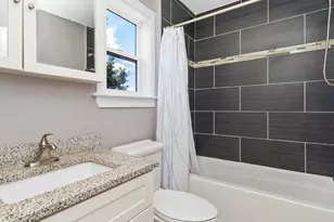 142 Calvary St, Waltham, MA 02453 - Photo 27
