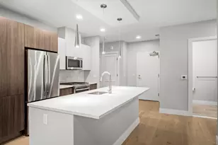 9 Central St, Somerville, MA 02143 - Photo 5