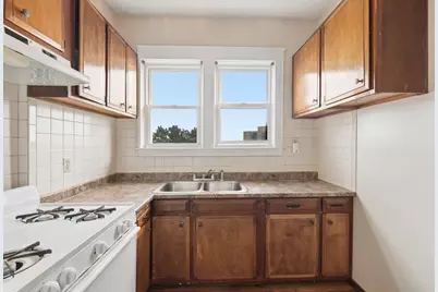 37 Eaton St, Fall River, MA 02723 - Photo 23