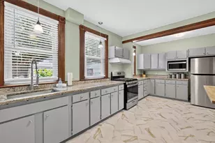 36 Spruceland Ave, Springfield, MA 01108 - Photo 7