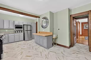 36 Spruceland Ave, Springfield, MA 01108 - Photo 9