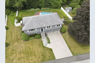 10 Wildwood Dr, Medfield, MA 02052 - Photo 33