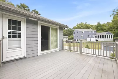 10 Wildwood Dr, Medfield, MA 02052 - Photo 35