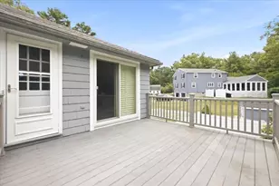 10 Wildwood Dr, Medfield, MA 02052 - Photo 35