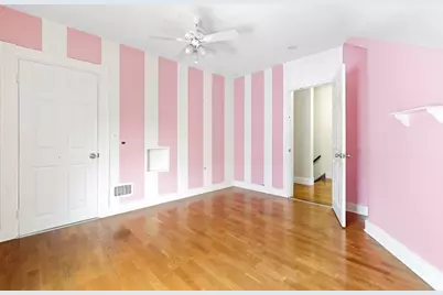 31-33 Lothrop St, Boston, MA 02135 - Photo 11