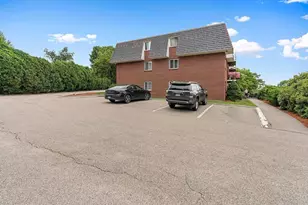 6 Apricot St, Worcester, MA 01603 - Photo 27