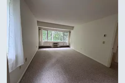 304 Fairway Village #304, Northampton, MA 01053 - Photo 13