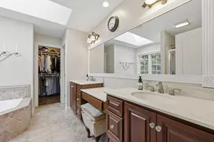 8 Lexington Cir, Southwick, MA 01077 - Photo 27