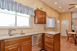 16 Warwick Rd, Gloucester, MA 01930 - Photo 15