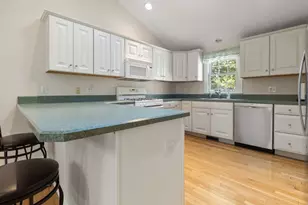 38 Juniper Ln, Hanover, MA 02339 - Photo 5