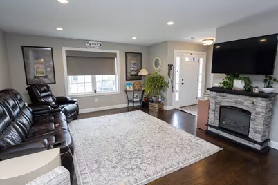 1 Driftwood Dr, Easton, MA 02375 - Photo 3