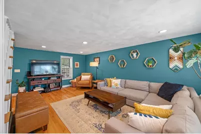 66 Spring St, Stoneham, MA 02180 - Photo 5