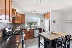 72-74 Parmenter Rd, Waltham, MA 02543 - Photo 25