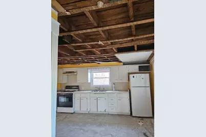 89 Friend St, Gloucester, MA 01930 - Photo 3