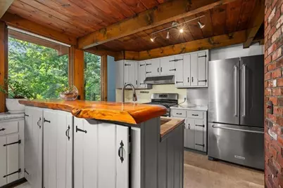 39 Westview Ter, Easthampton, MA 01027 - Photo 9