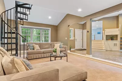 67 Quaker Ln, Bolton, MA 01740 - Photo 9